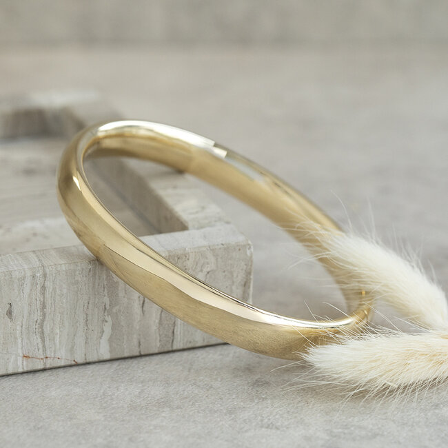 Gouden gladde bangle 14 karaat