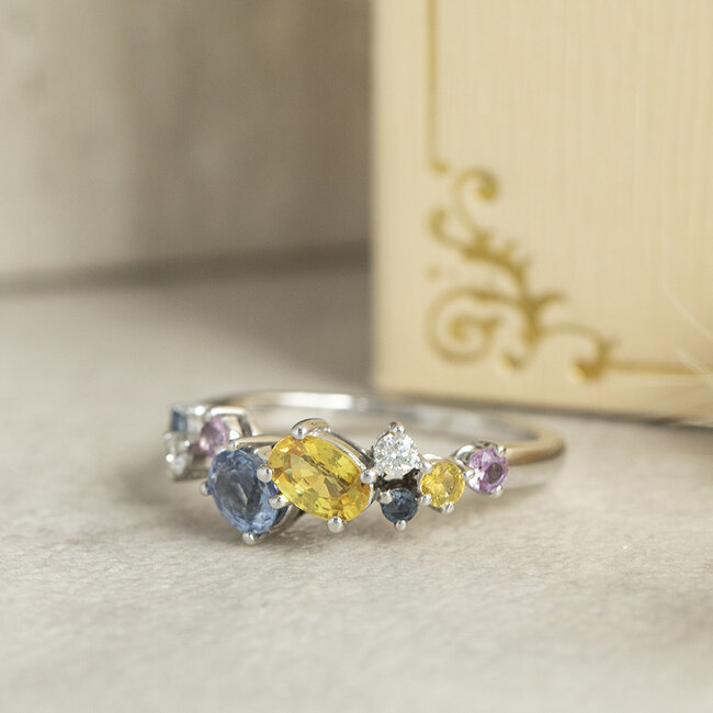 Witgouden ring met diamant en diamant 18 karaat