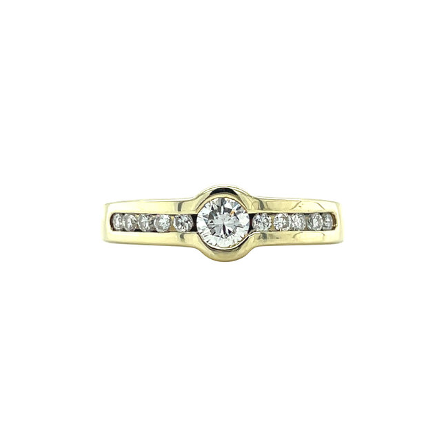Gouden ring met diamant 14 karaat