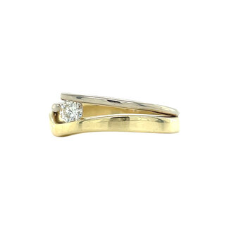 Goldener Ring Diamant