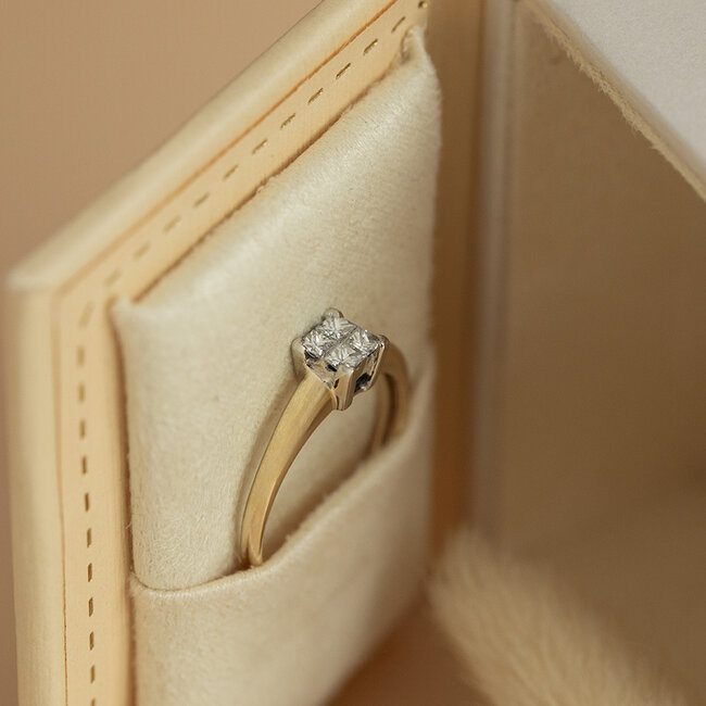 Ring met diamant 9 karaat