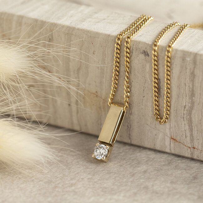 Goldenes Collier mit Zirkonia-Anhänger 45 cm 14 Karat