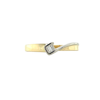 Gold ring diamond