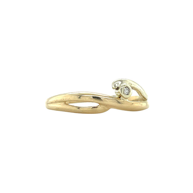 Gold ring with diamond 14 karat