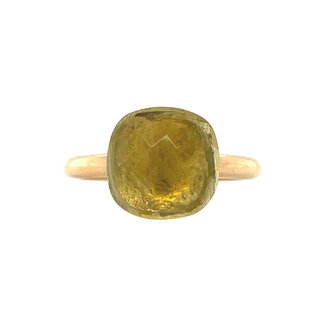 Goldener Ring mit Farbstein