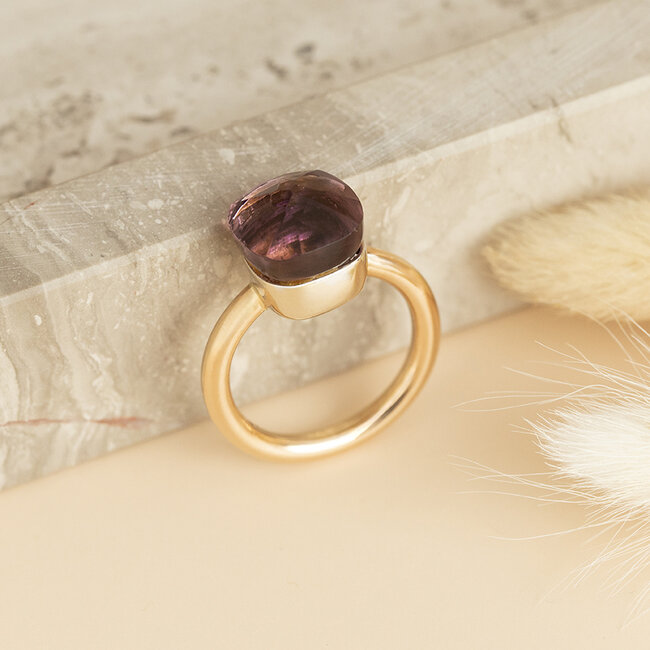 Gold ring with colored stone 14 karat