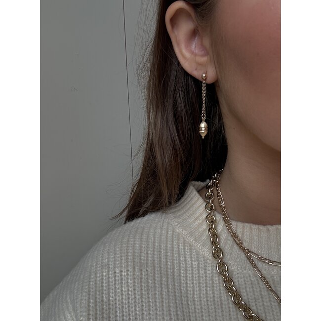 Goldene Ohrstecker mit Anhänger 14 Karat