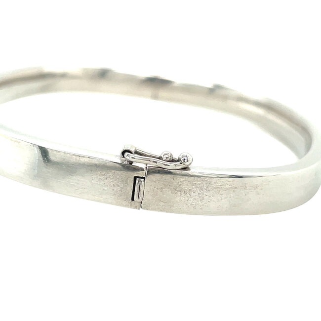 Witgouden gladde bangle 14 karaat