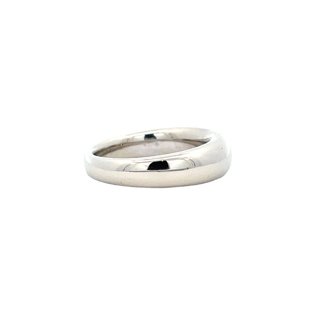 Weißgoldener Ring mit Diamant 14 Karat