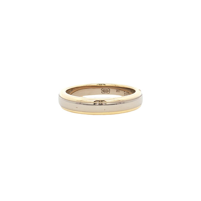 Goldener Ring mit Diamant 14 Karat