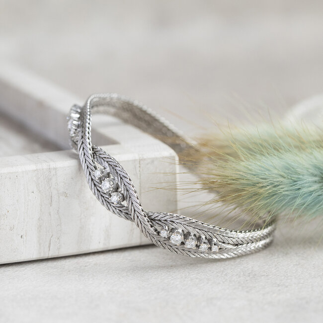 Weißgoldenes Armband mit Diamant 14 Karat