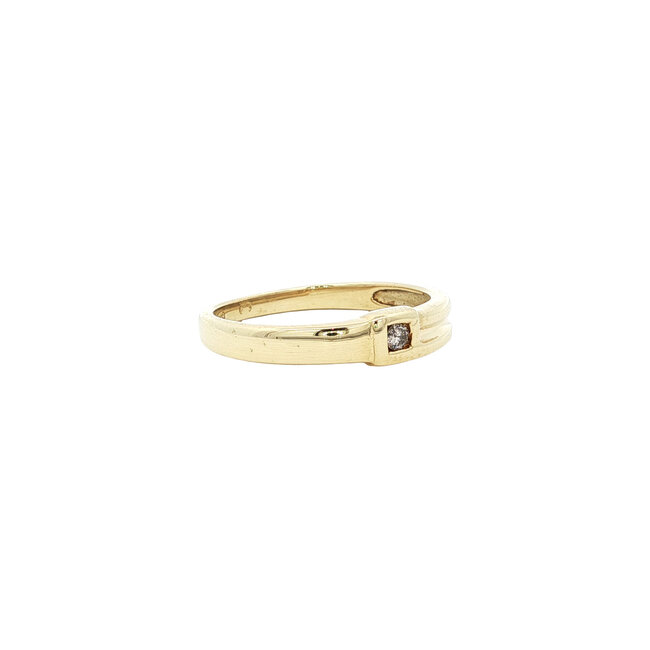 Goldener Ring mit Diamant 14 Karat