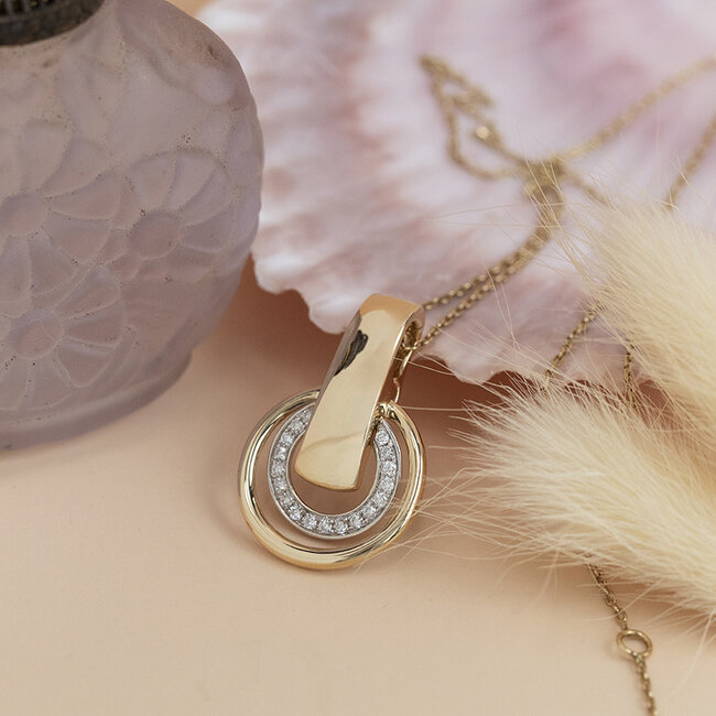 Gold pendant with diamond 14 karat