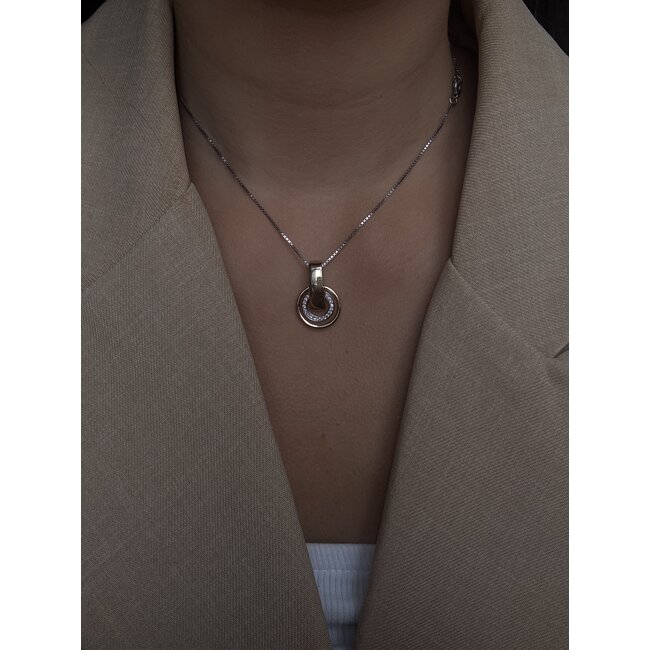 Goldener Anhänger mit Diamant 14 Karat