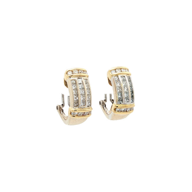 Gold ear jewelry with diamond 18 karat