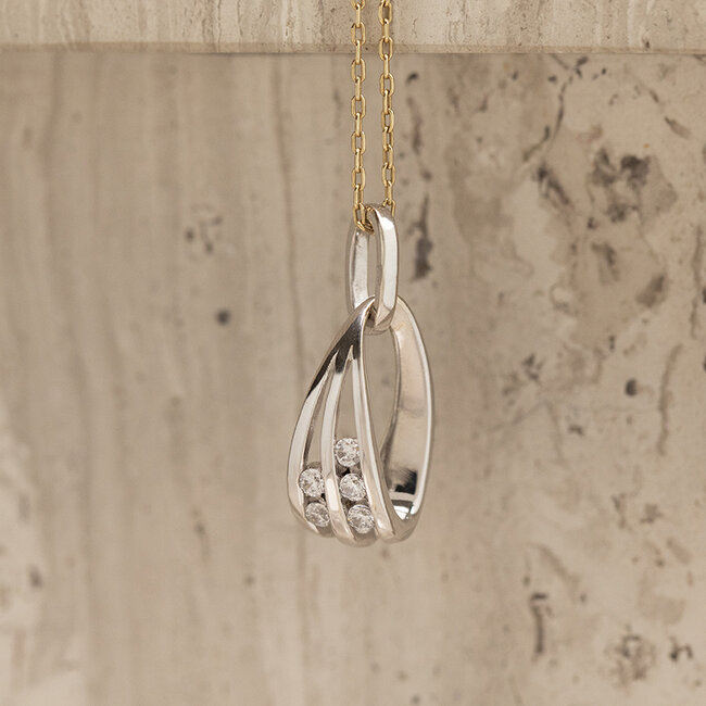 Witgouden hanger met zirkonia 14 karaat