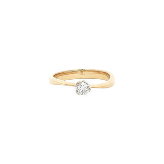 Gold solitaire diamond ring
