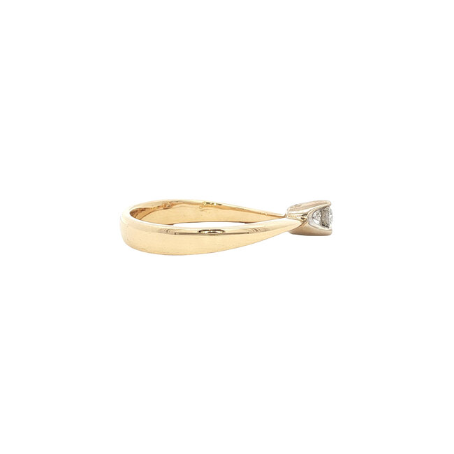 Gouden solitair ring met diamant 18 karaat