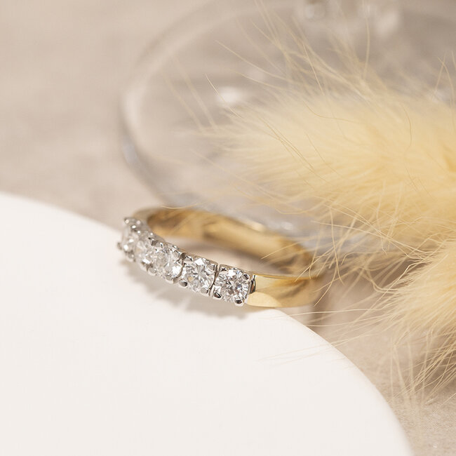 Golden memoire ring with diamond 14 karat*new