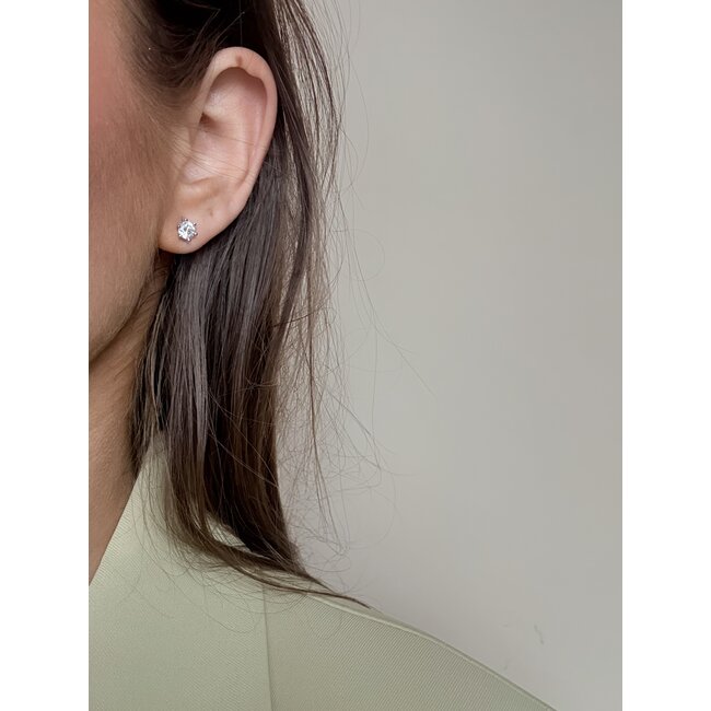 White gold solitaire stud earrings with diamond 14 karat* new