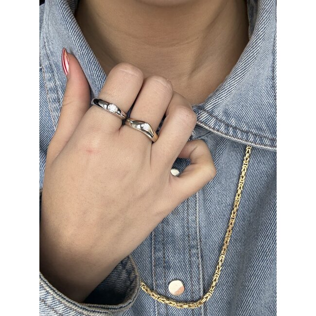 White gold ring with diamond 18 karat