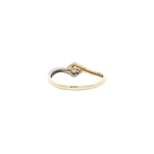 Goldener Ring mit Zirkonia 14 Karat