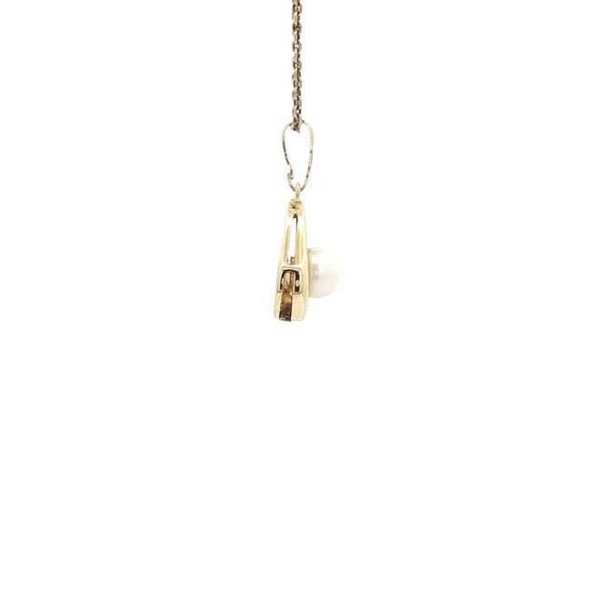 Gold pendant with pearl 14