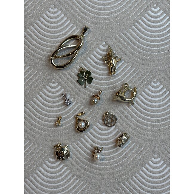 Gold pendant panda 14 karat