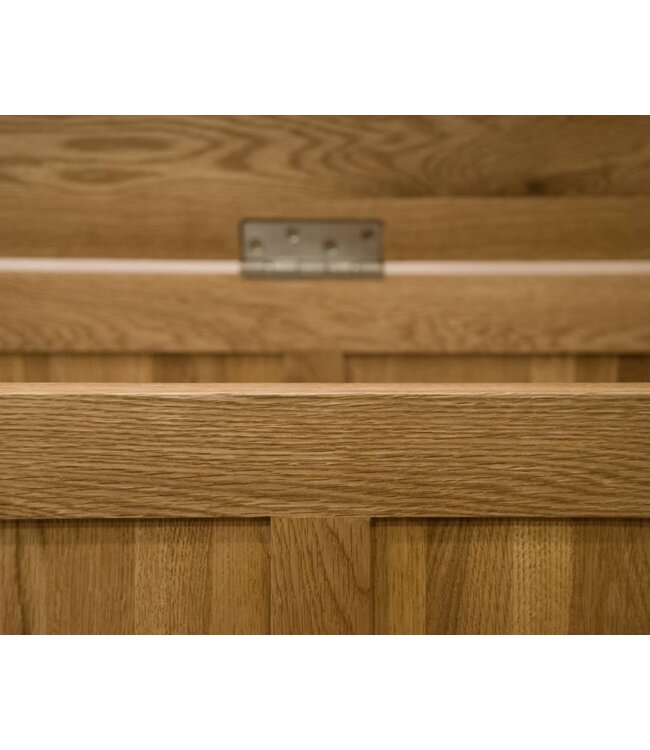Homestyle GB Opus Oak Blanket Box