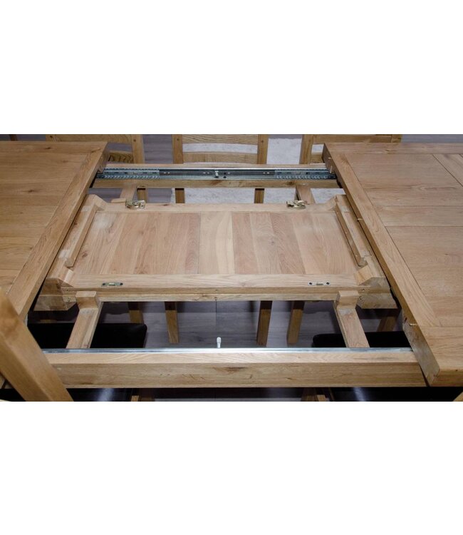 Homestyle GB Deluxe Oak Large Extending Table
