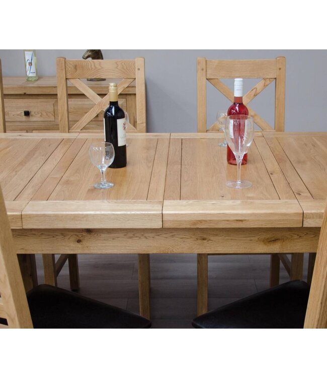 Homestyle GB Deluxe Oak Medium Extending Table