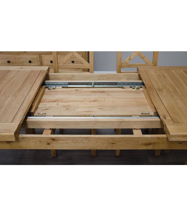 Homestyle GB Deluxe Oak Medium Extending Table