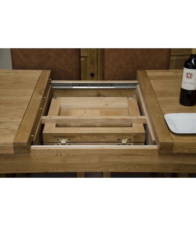 Homestyle GB Deluxe Oak Small Butterfly Extending Dining Table