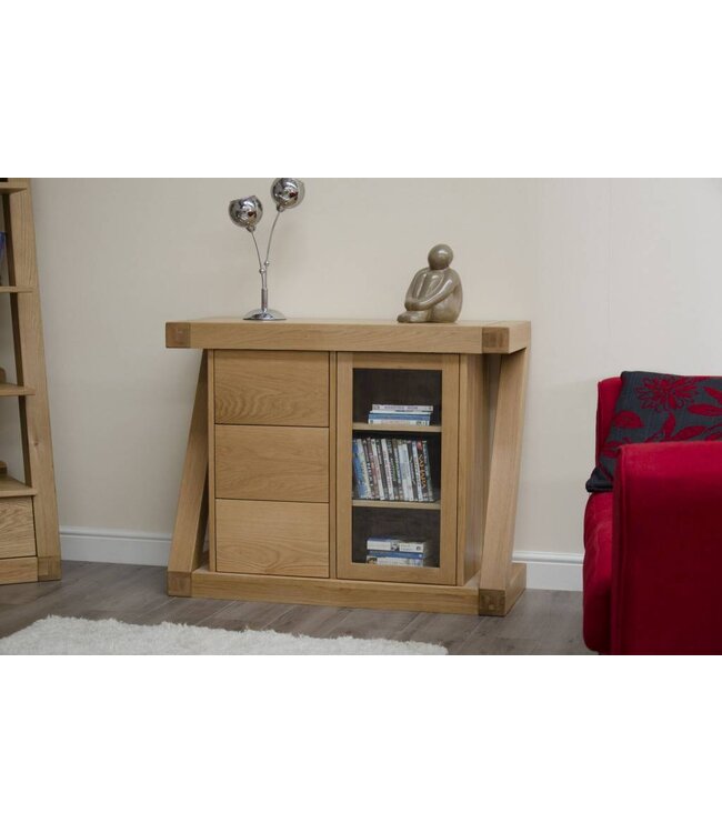 Homestyle GB Z Oak Small Glazed Chest