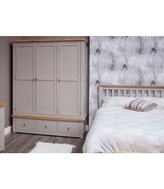 Homestyle GB Diamond Painted Triple Wardrobe