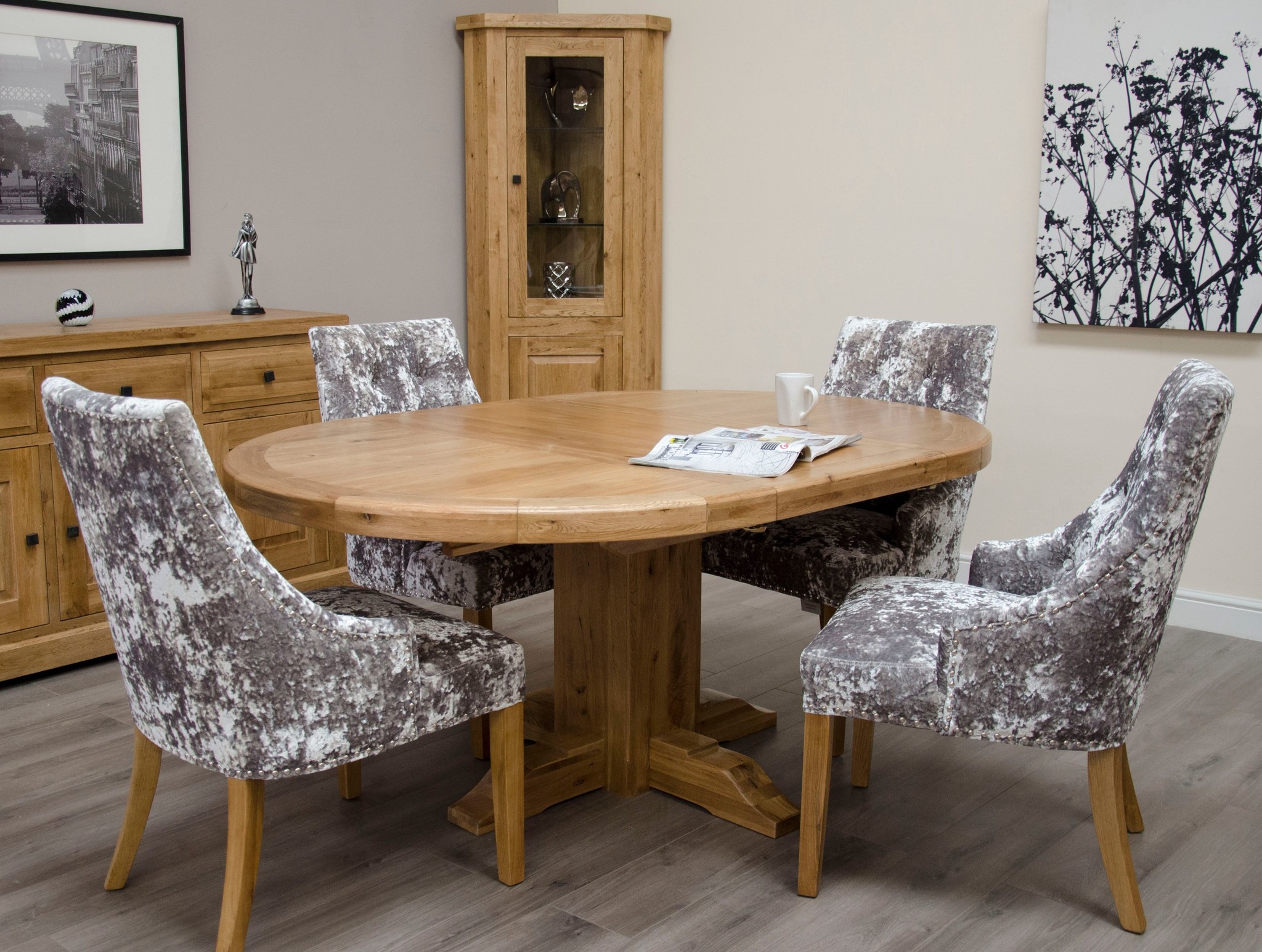 Deluxe Oak Round Extending Dining Table - Freitaslaf Net LTD