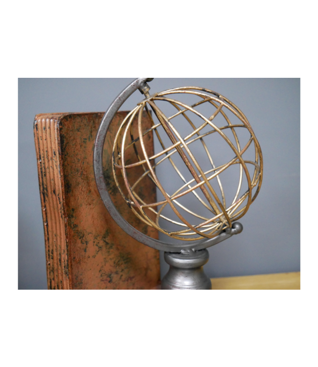 Antique Style Globe Bookends