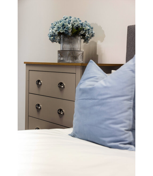 LPD Furniture Lancaster Bedroom Set