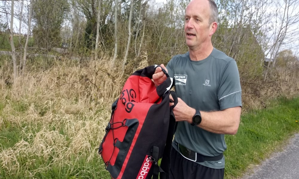 Zwerfafval opruimen tijdens het hardlopen? Maak kennis met plogger Maurits!