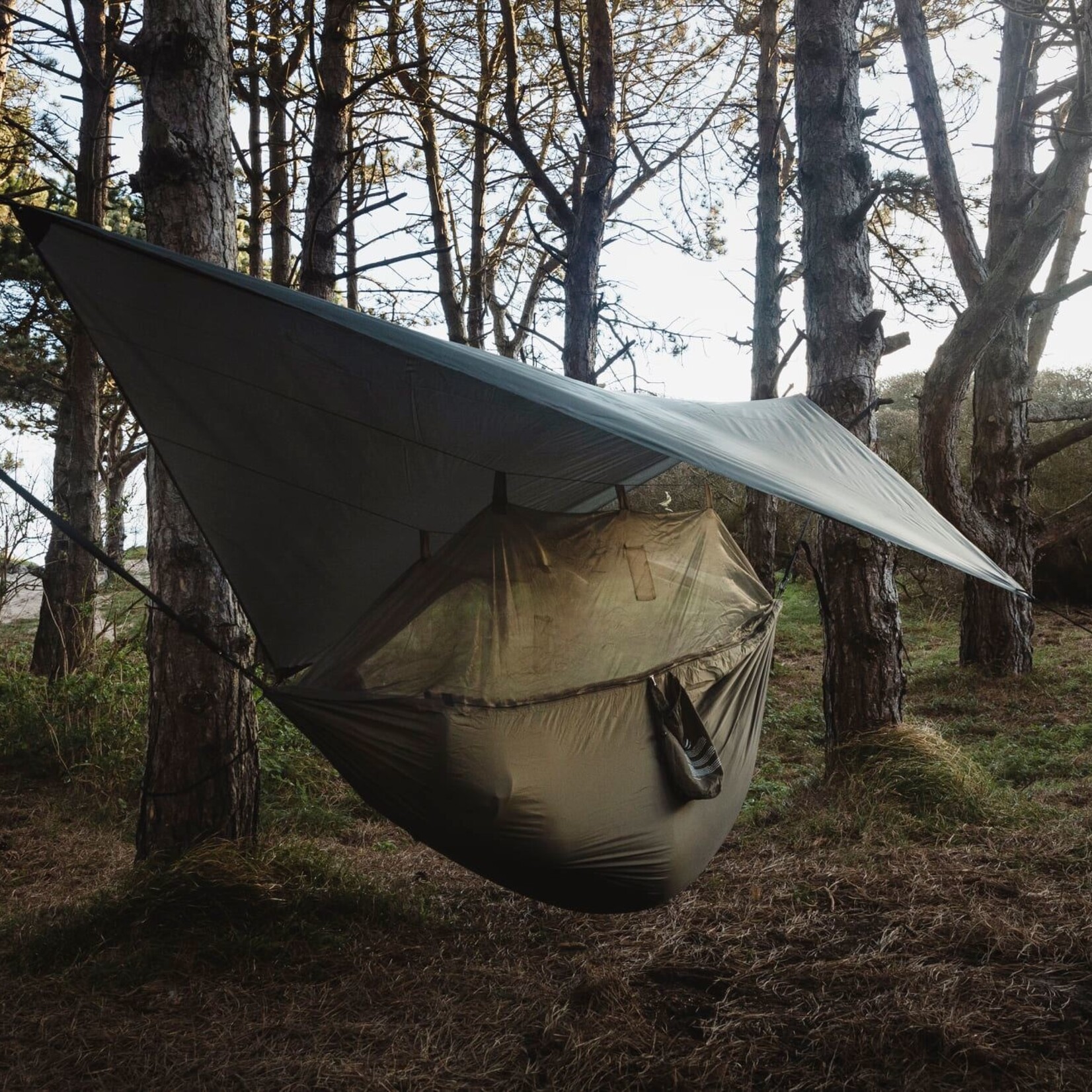 Highlander Crusader - trekking hangmat met tarp en mosquitonet - olive groen