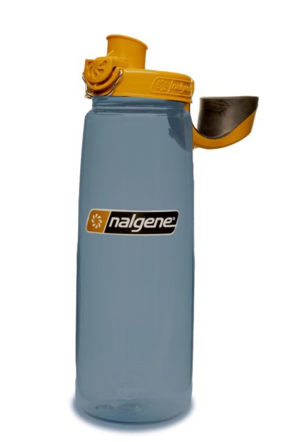 https://cdn.webshopapp.com/shops/24976/files/419997242/nalgene-nalgene-otf-24oz-sustain-bottle-rhino-brow.jpg