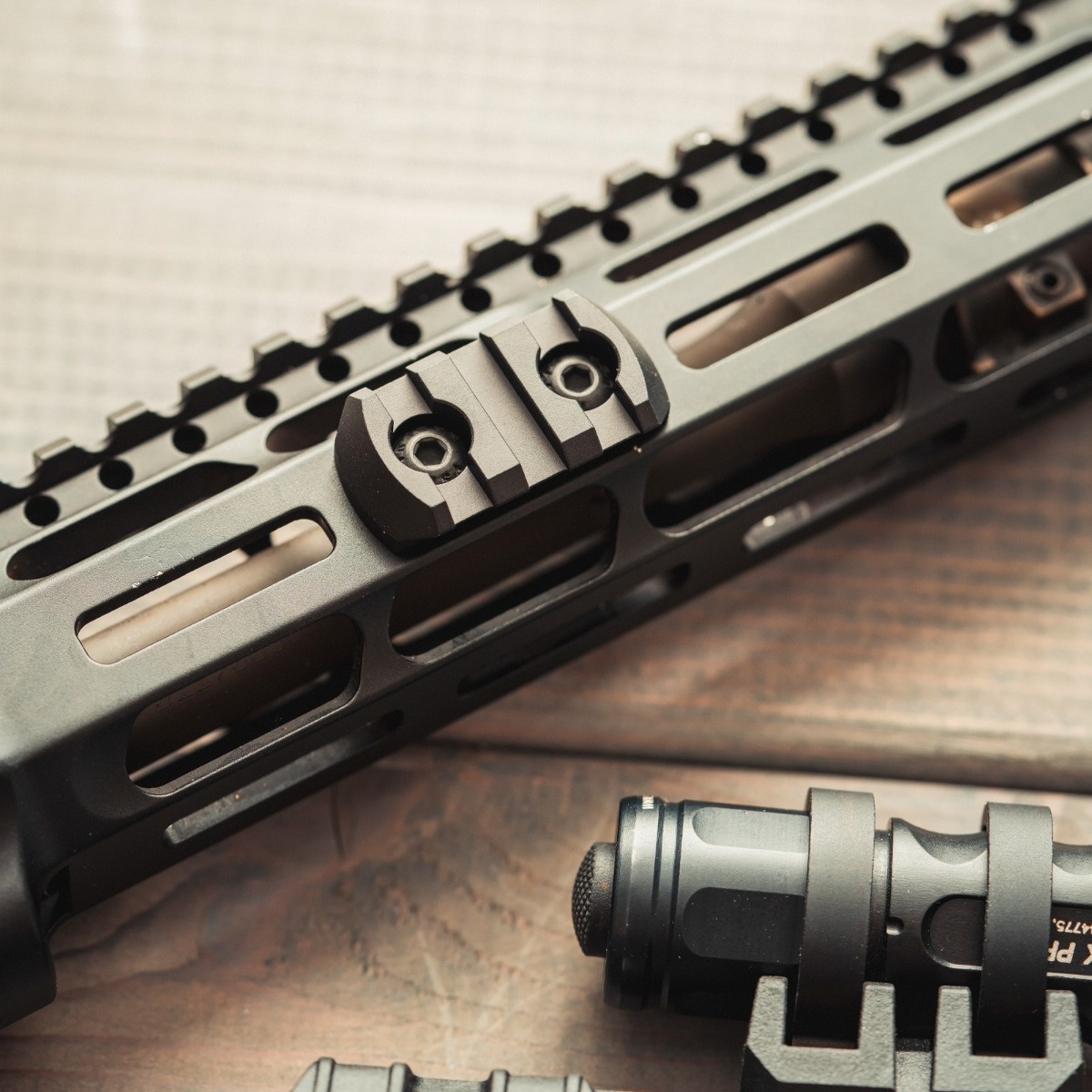 Tactische 45 Graden Offset M-LOK Rail – 3 Slot Aluminium Side Mount Voor Richtkijker (zwart)