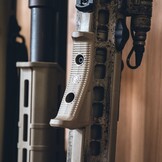 M-LOK AFG Angled Fore Grip - FDE