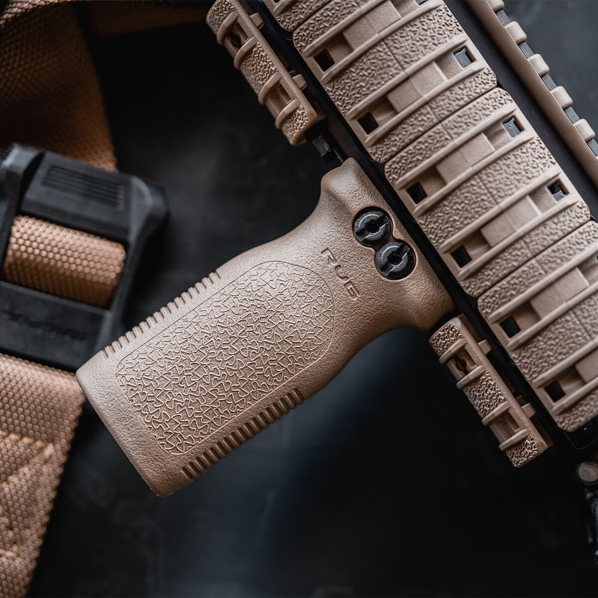 RVG - Rail Vertical Grip - Flat Dark Earth