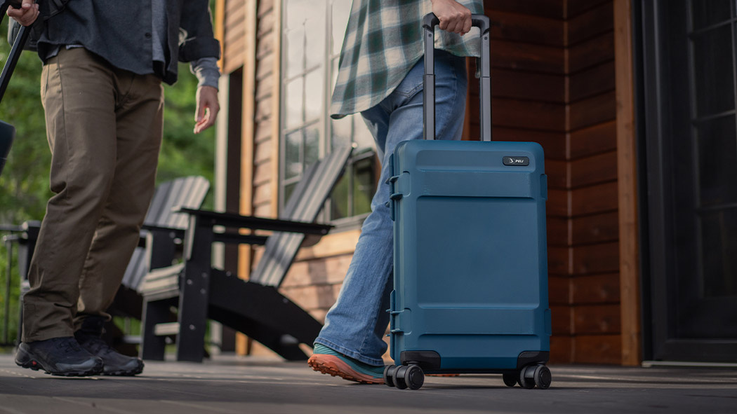 ATX TRVL Carry-On Hard-Sided Luggage Small - Black