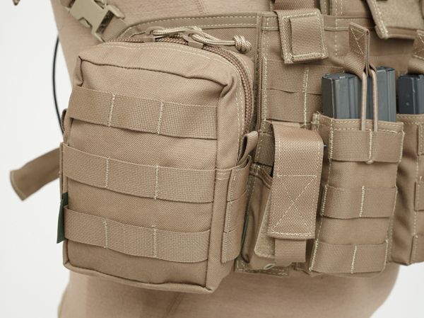 Single Direct Action 9mm Pistol Mag Pouch - Coyote Tan