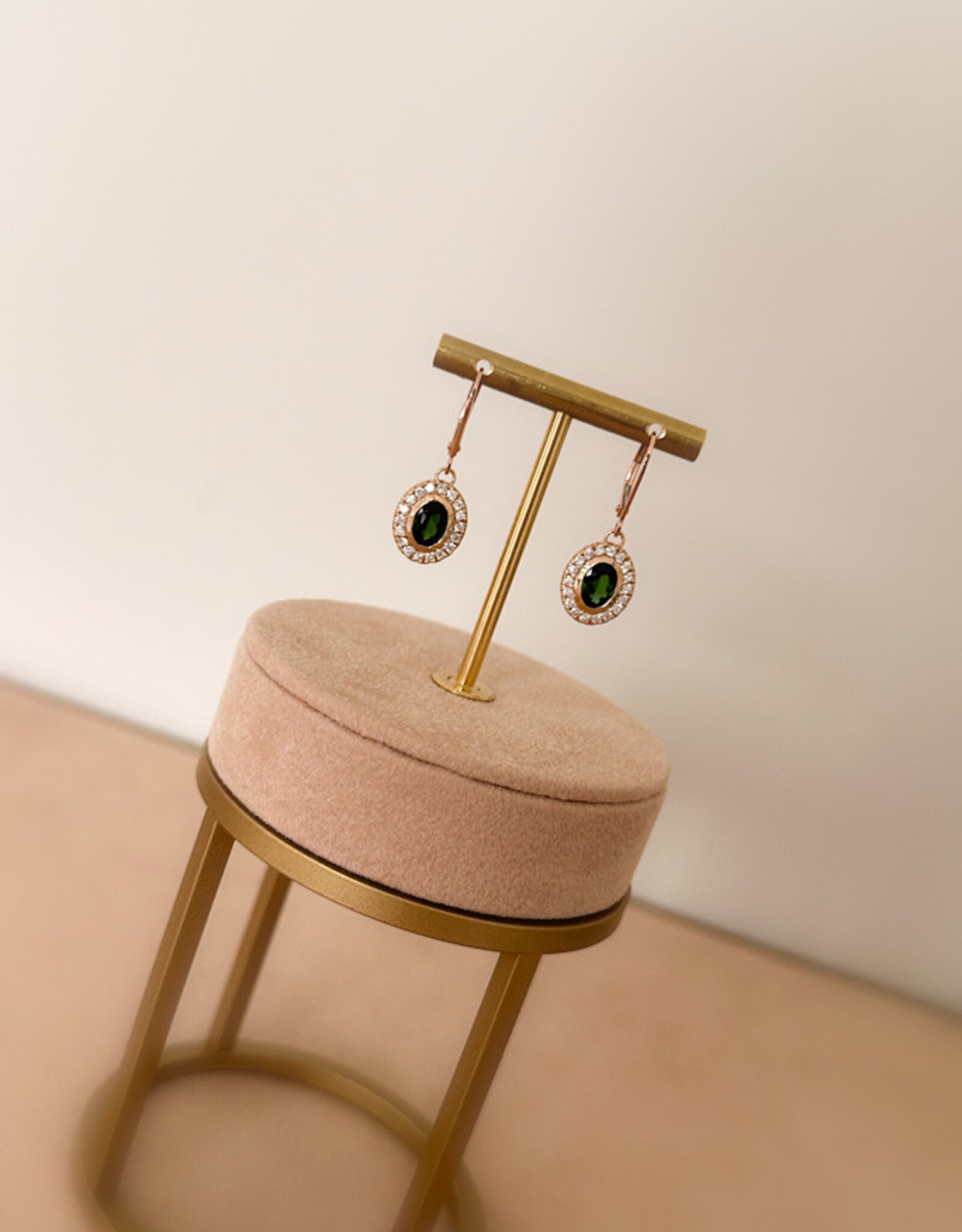 Atelier Maison Wanderlust - oorbellen - kleursteen en diamant