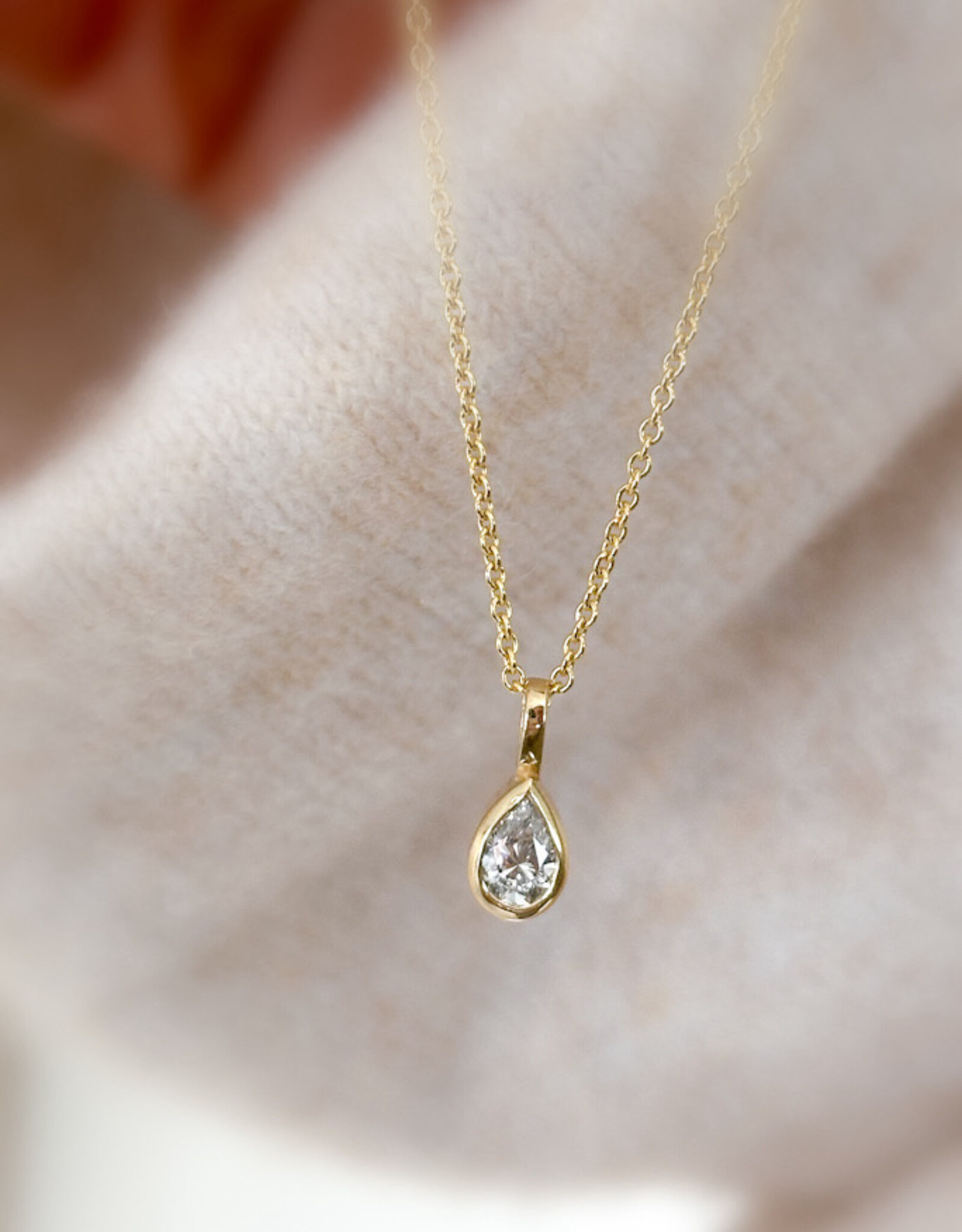 Atelier Maison The Tear hanger met as