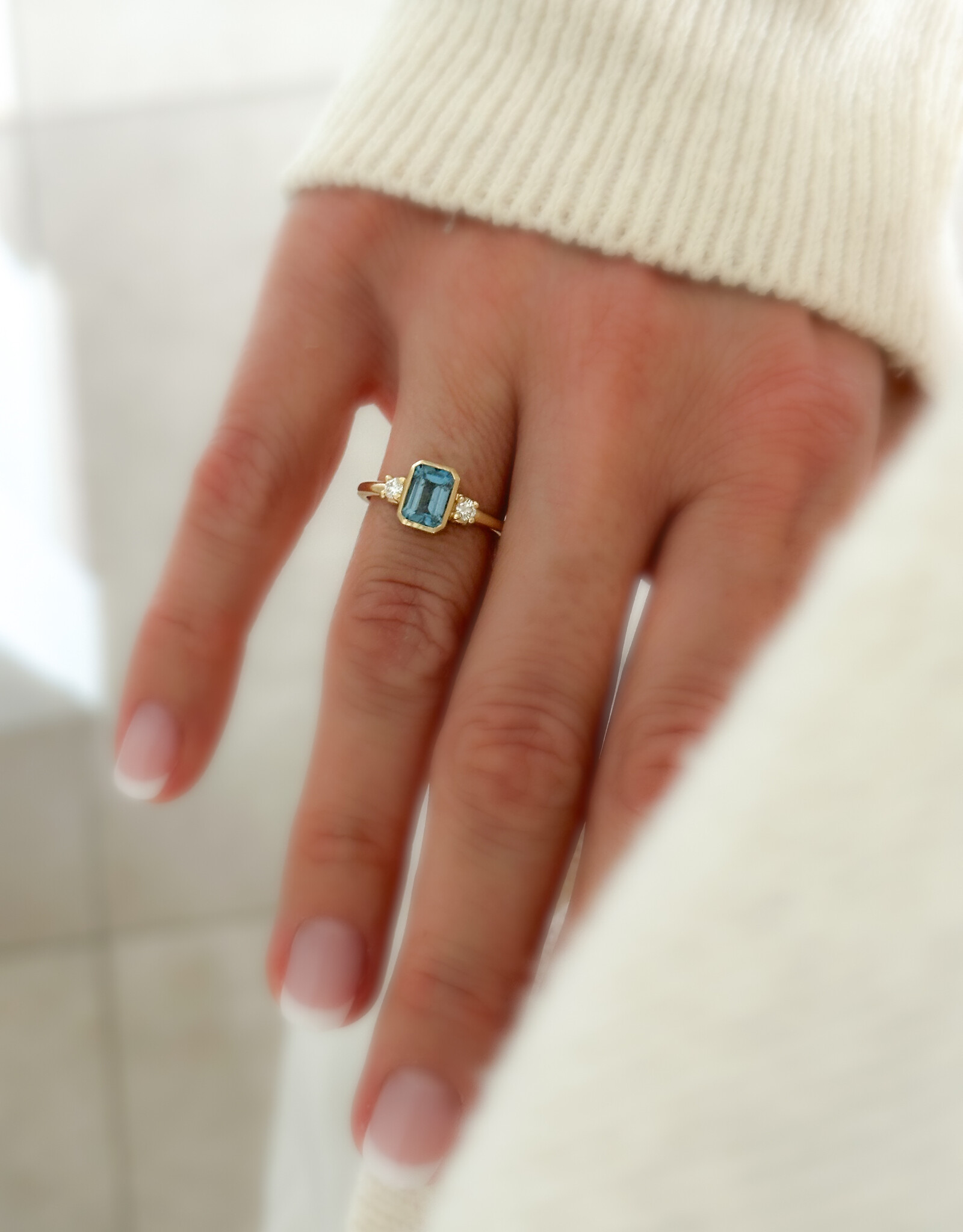 Atelier Maison Reminiscing asse ring - kleursteen of diamant