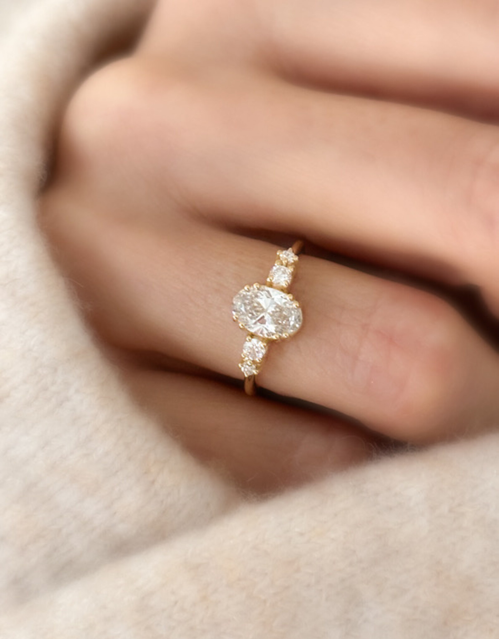 Atelier Maison Maat 53 - The Proposal  | 18K geel goud